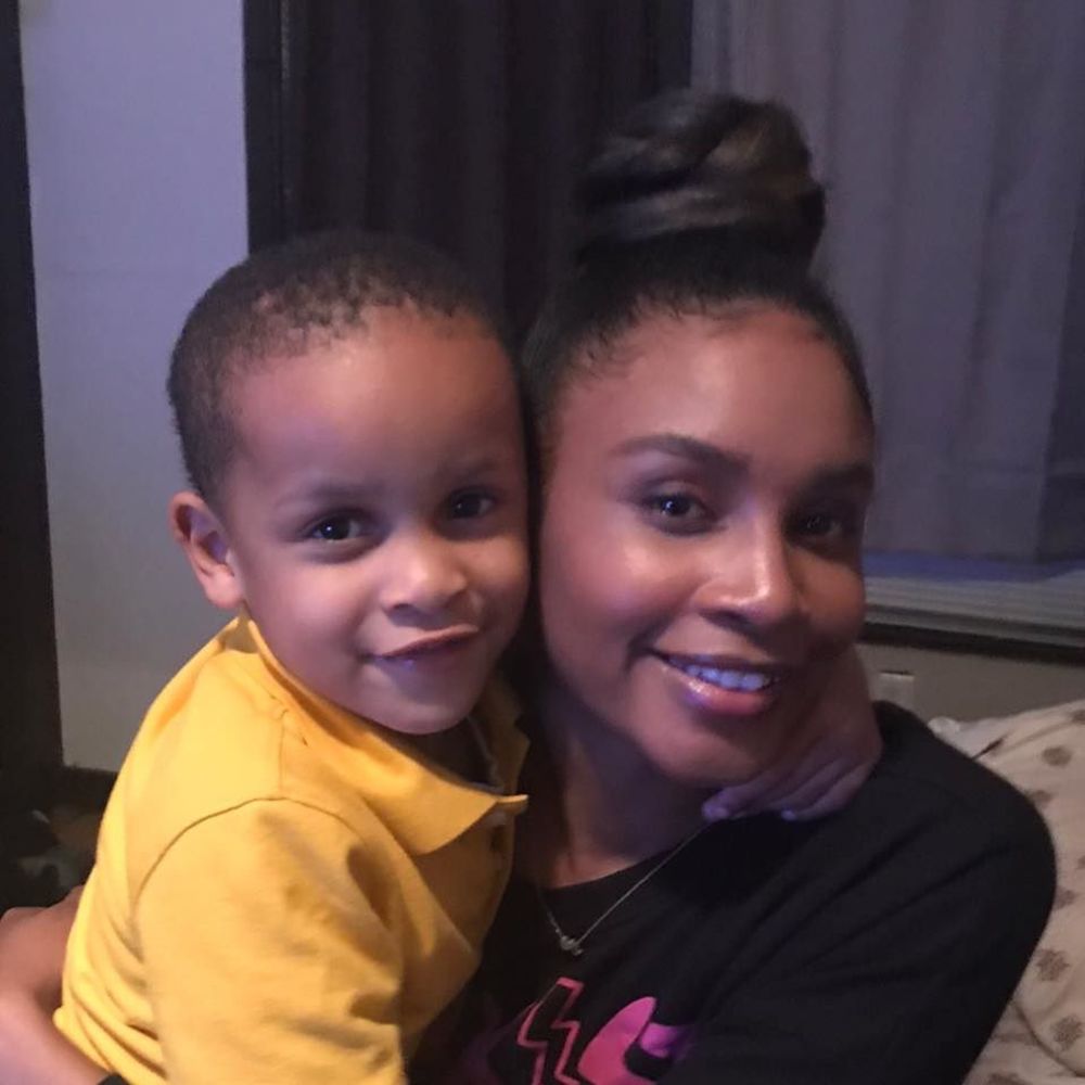 Meet your Posher, Dominique